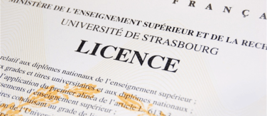 Une différence de diplômes peut justifier une différence de salaire