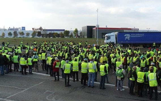 Blocages des gilets jaunes & carburants : des mesures compensatoires pour les TPE/PME